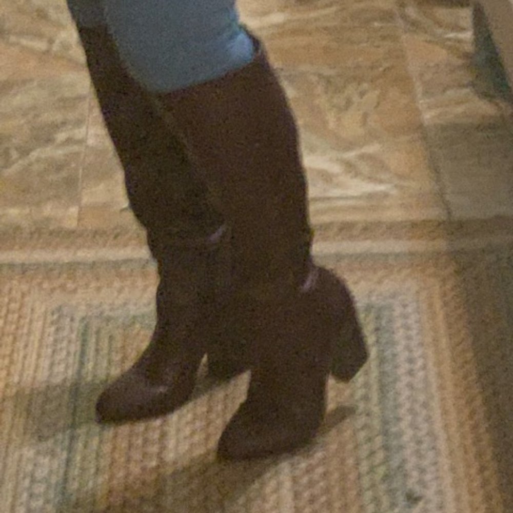 NWOT KAARI Blue Heeled Knee High Boots Size 7